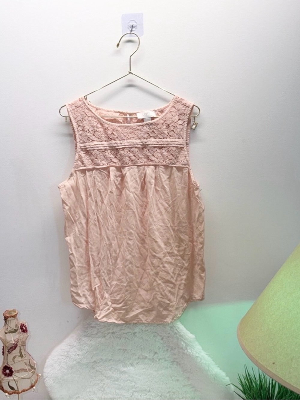 Women’s Sleeveless Lace Yoke Blush Pink Dreamer’s Flowy Blouse 👚